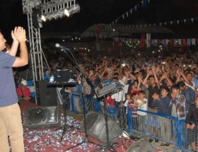 Servet Kocakaya Bitlislileri coşturdu