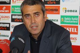 Manisaspor Kemal Özdeş'e emanet