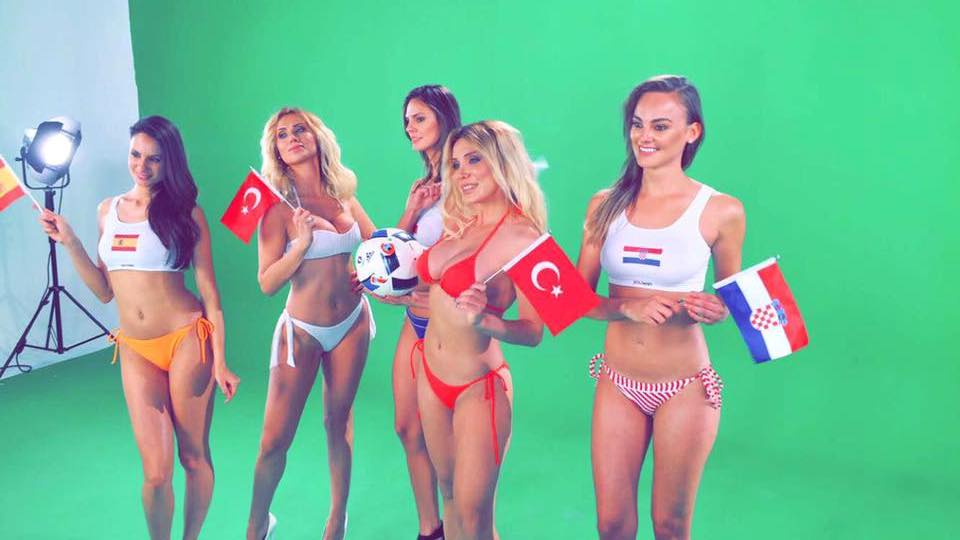 Esra ve Ceyda Kardeşler Euro 2016 'ya hazır
