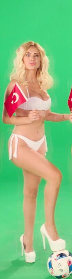 Esra ve Ceyda Kardeşler Euro 2016 'ya hazır