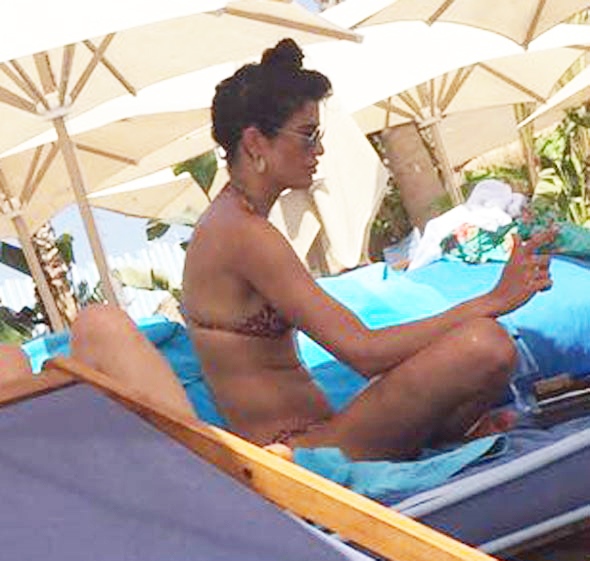 Birkan Sokullu ile Berrak Tüzünataç tatile çıktı