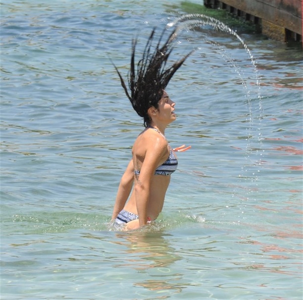 Serenay Aktaş ile Aslıhan Şıhman tatilde