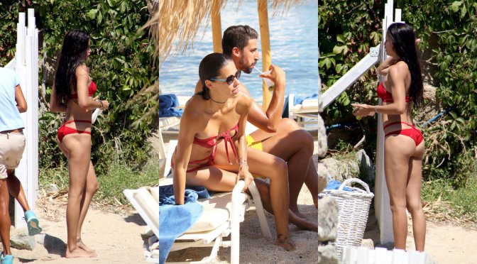 Adriana Lima'nın bikinisi olay yarattı