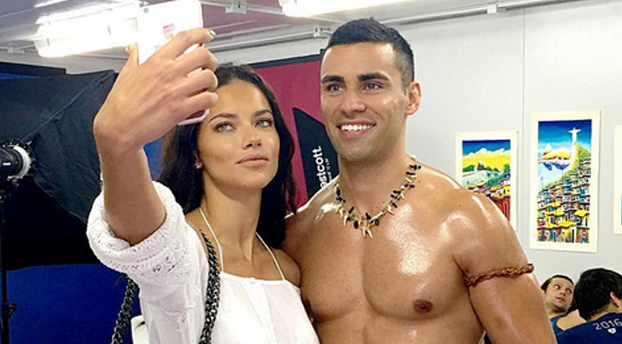 Adriana’dan sportif selfie