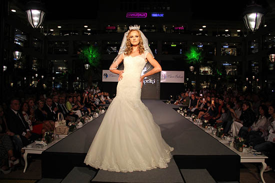 Cemil İpekçi: Beyaz gelinlik masumiyet değil