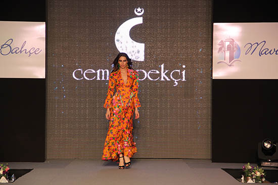 Cemil İpekçi: Beyaz gelinlik masumiyet değil