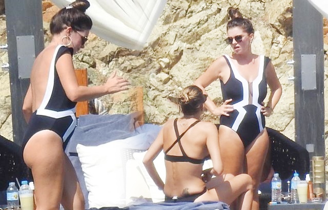 Pelin Karahan yıllar sonra bikinili görüntülendi!