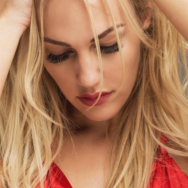 Meryem Uzerli estetik yaptırmaya devam ediyor! 