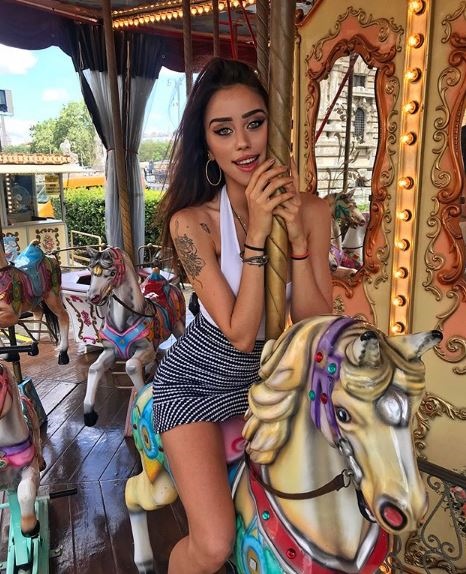 Zeynep Alkan Lunapark'ta Eğlendi