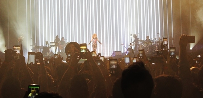 Shakira, İstanbulluları coşturdu