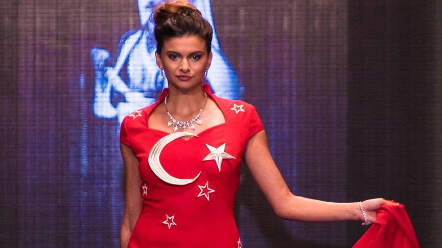 Türk bayrağı bu kez farklı dalgalandı