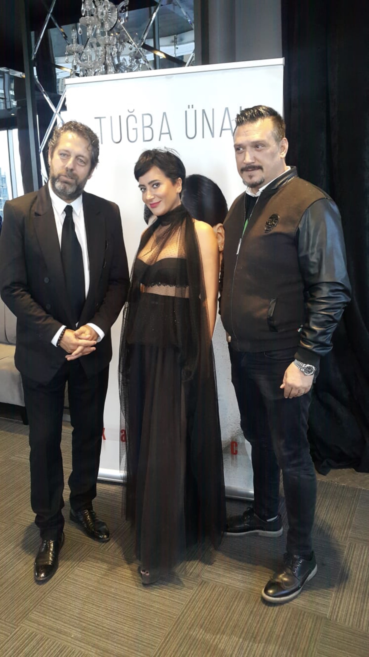 Tuğba Ünal,Müzik Dünyasına adım attı