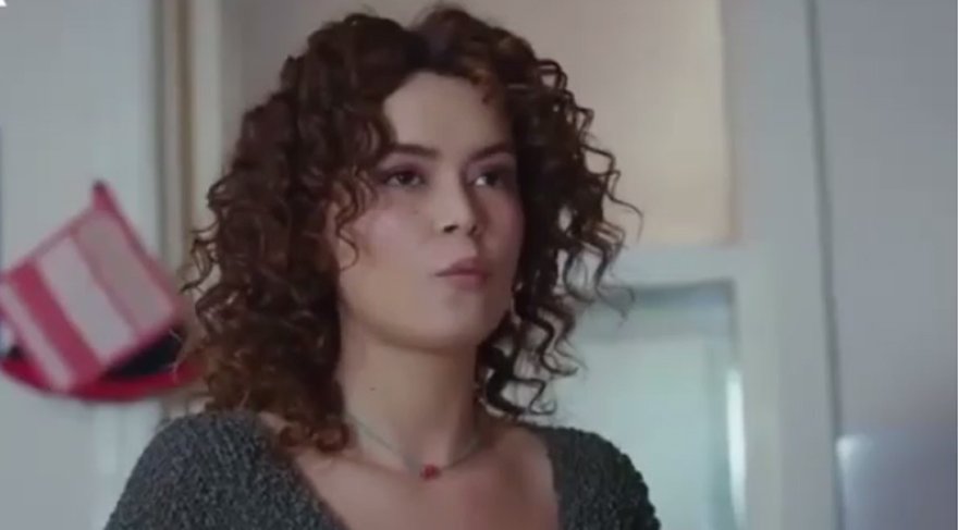 Kadın dizisinde şaşırtan olay!