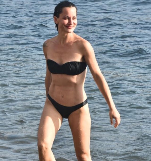 Yıldız Asyalı Bodrum'da serinledi