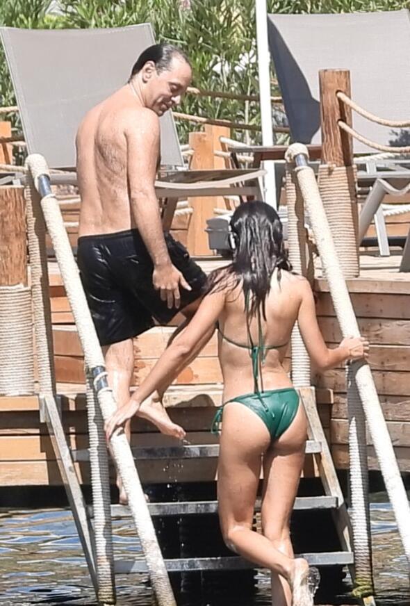 Kıvılcım Ural ile Kaan Tangöze'nin aile saadeti