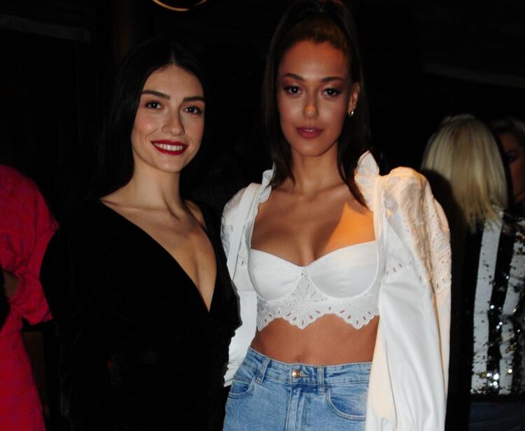 Gözler Dilan Çiçek Deniz'de