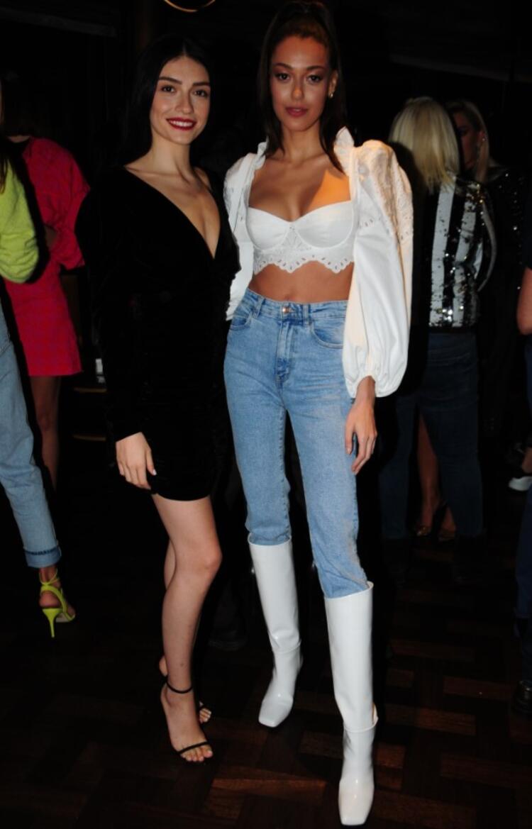 Gözler Dilan Çiçek Deniz'de