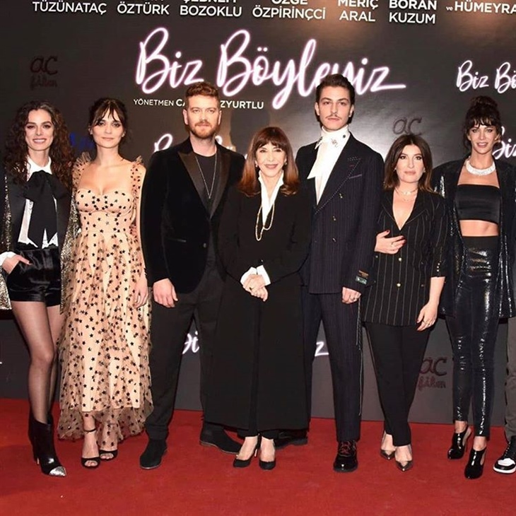 'Biz Böyleyiz'in galasına ünlü isimler akın etti!