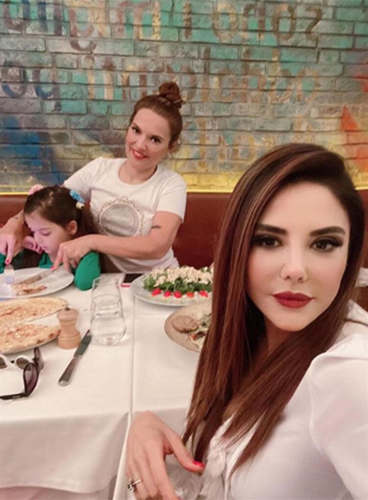 Demet Akalın'dan Esra Balamir'e destek