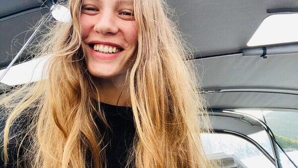 Sıfır makyaj Serenay Sarıkaya...