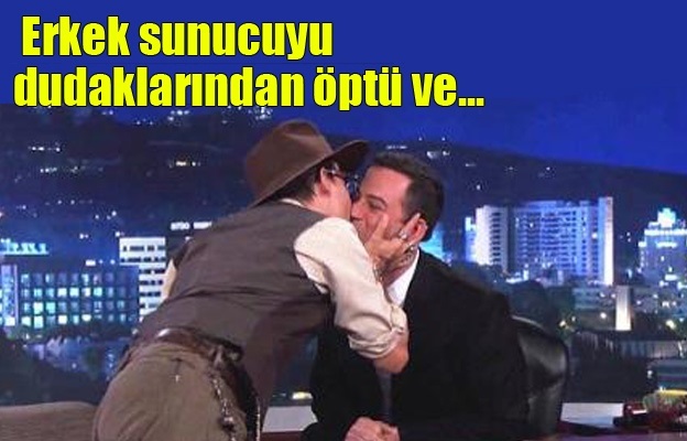 Johnny Depp'ten öpücük!