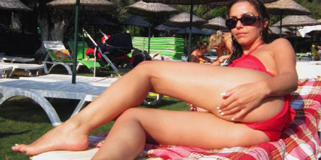 Karolin Fişekçi'den ayak altı pozu