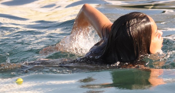 Buğra Gülsoy ve Nilüfer Gürbüz tatilde