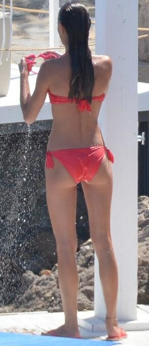 Hande Subaşı deniz kızı!