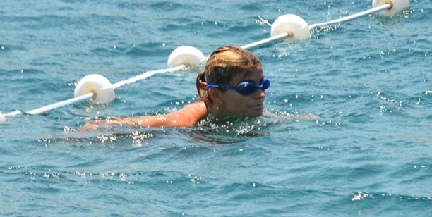 Ece Vahapoğlu tatilde!