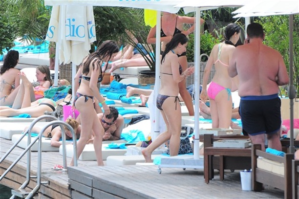 Ünlüler Türkbükü'nde buluştu!