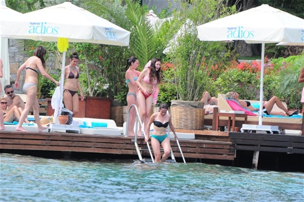 Ünlüler Türkbükü'nde buluştu!