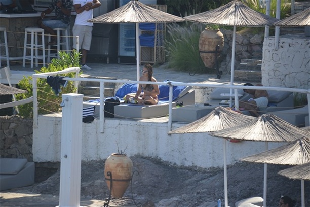 Elif Atakan her pozisyonda okudu!