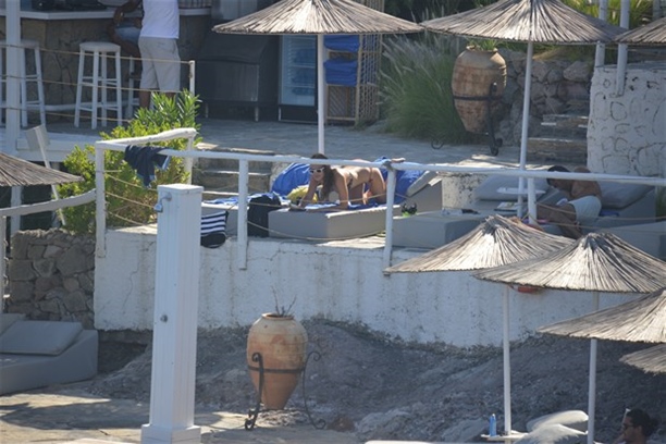 Elif Atakan her pozisyonda okudu!