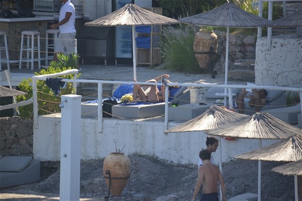 Elif Atakan her pozisyonda okudu!