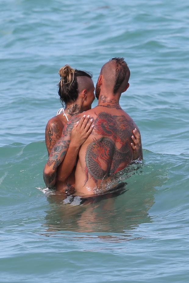 Yenge dudak uçuklattı