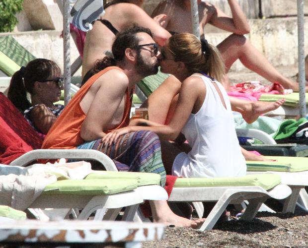 Halil Sezai de dudak dudağa