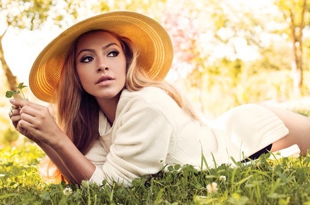 Hadise şiddetle Tavsiye ediyor