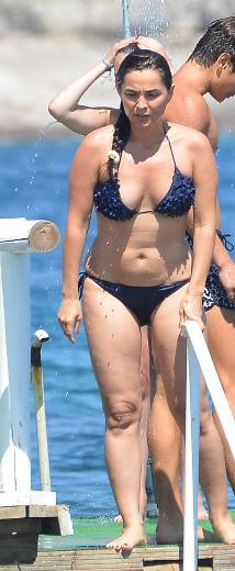 Betül Şahin Tatilde