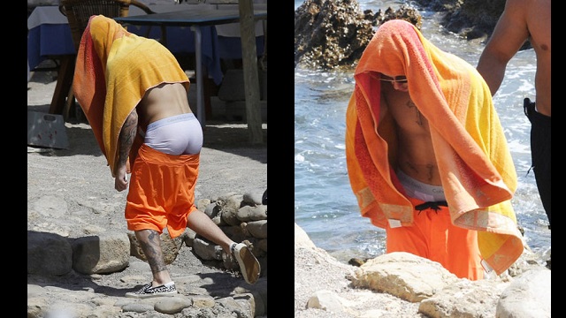 Justin Bieber'ın pantolonu düştü