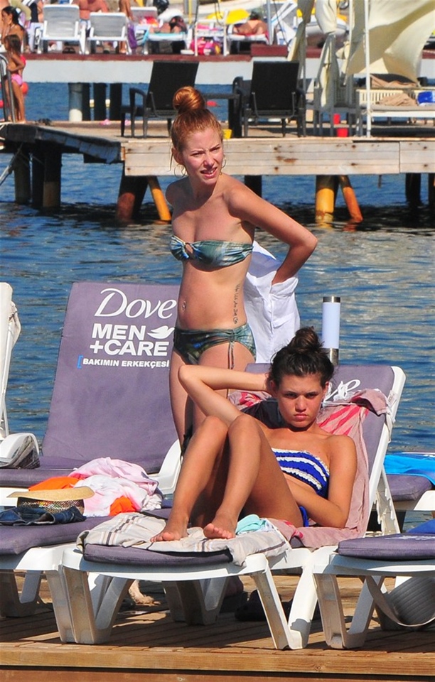 İpek Yaylacıoğlu'nun deniz sefası!