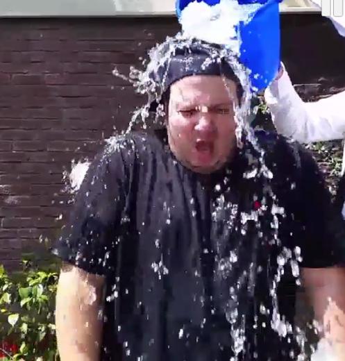 ALS Hastalığına Ünlülerden Tam Destek