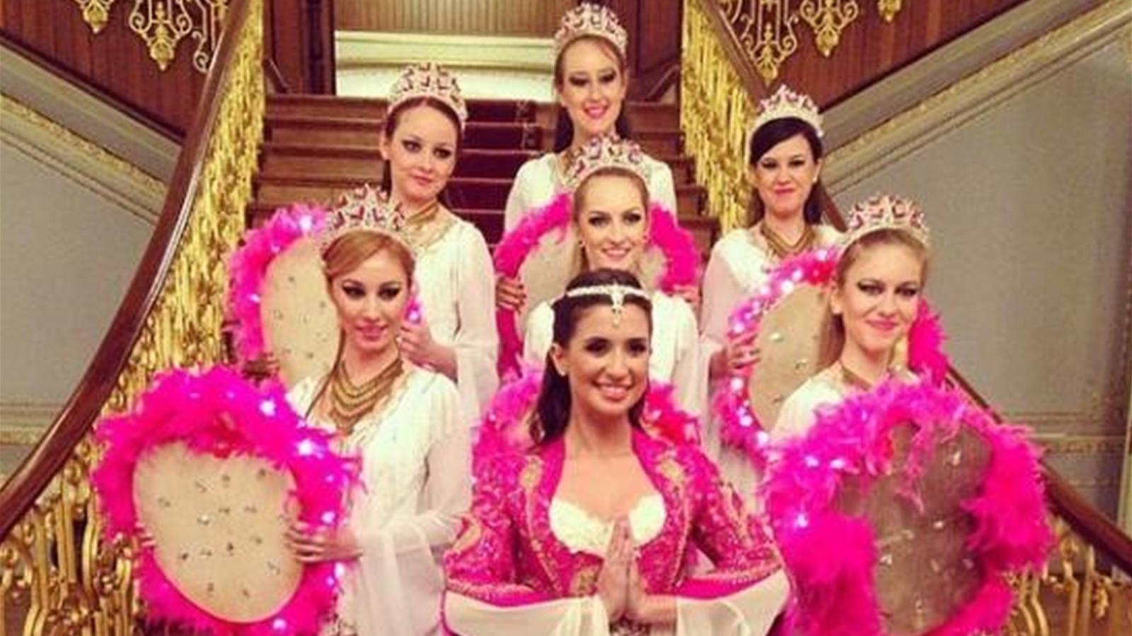 Neslişah Alkoçlar'ın neşeli kına gecesi!