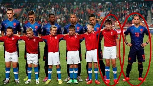 Sneijder'in pozu olay oldu!