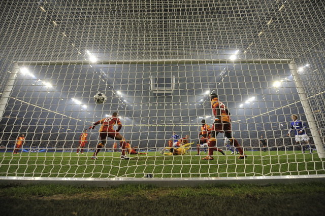 Galatasaray, Shalke'yi Veltins Arena'ya gömdü!