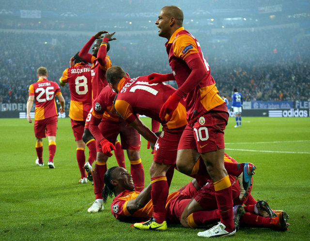 Galatasaray, Shalke'yi Veltins Arena'ya gömdü!
