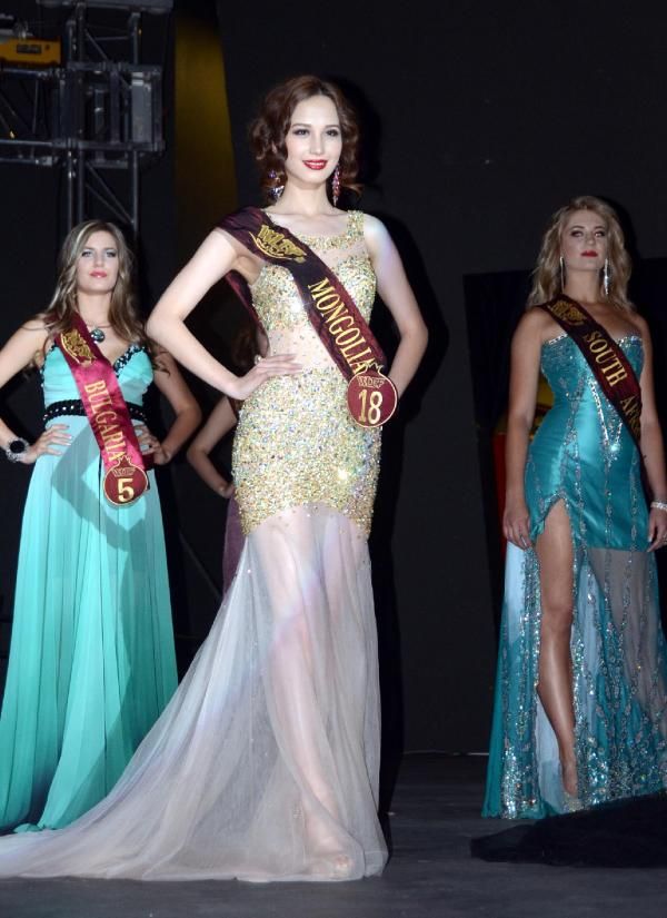 7 kıtanın en güzeli Belarus oldu