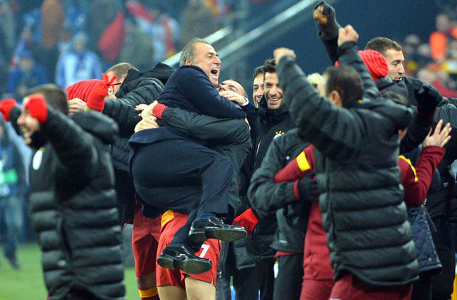 Galatasaray, Shalke'yi Veltins Arena'ya gömdü!