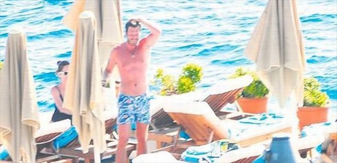 Kıvanç Tatlıtuğ bu yaz Ege'ye doyamadı