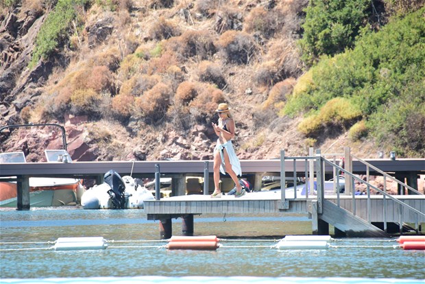 Şeyda Coşkun Bikinili