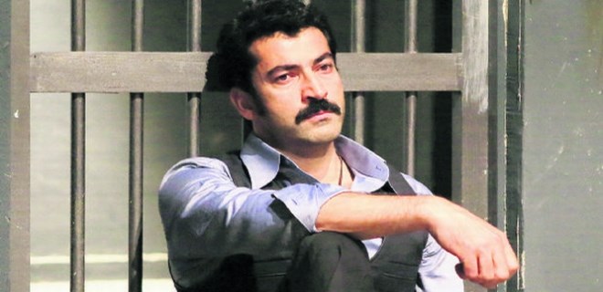Kenan İmirzalıoğlu'ndan sürpriz atak